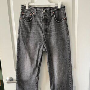 Levi's Charcoal Ribcage Straight Ankle (Size 29)